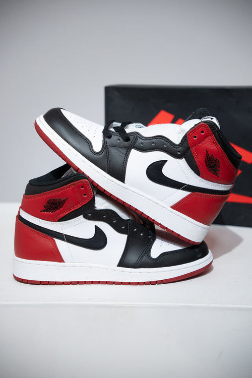 Jordan 1 High Black Toe GS (Taille 37,5)