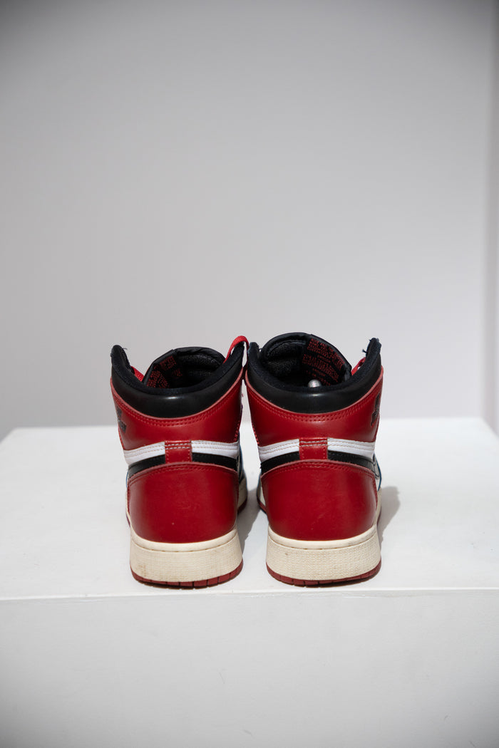 Jordan 1 High Black Toe Reimagined GS (Taille 40)