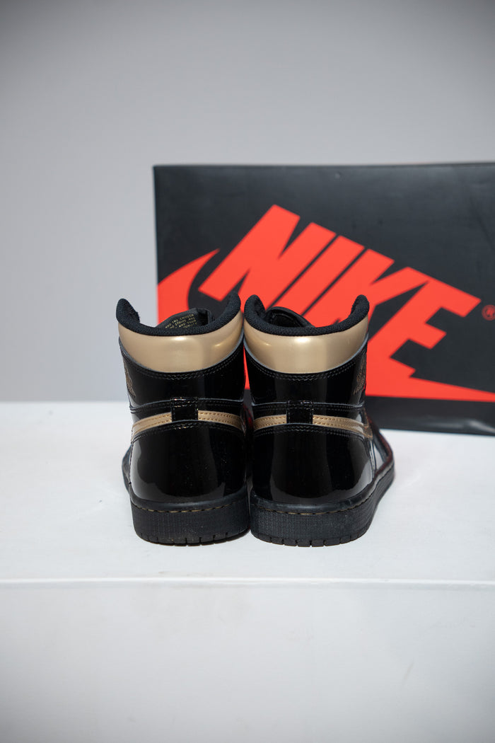 Jordan 1 High Metallic Gold (Taille 41)