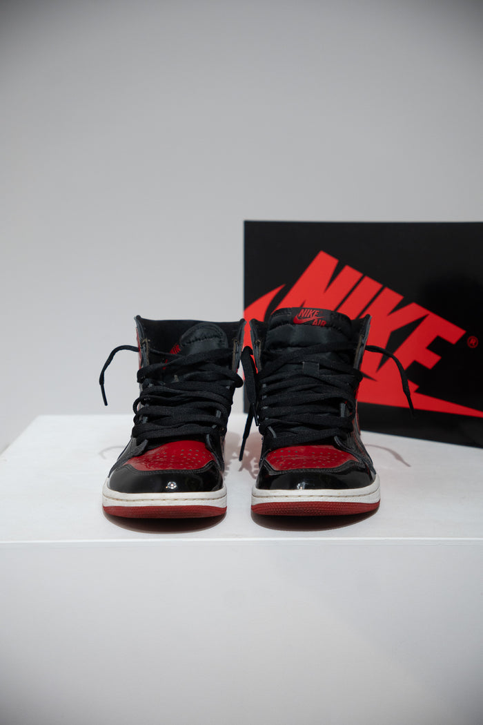Jordan 1 High Patent Bred (Taille 41)