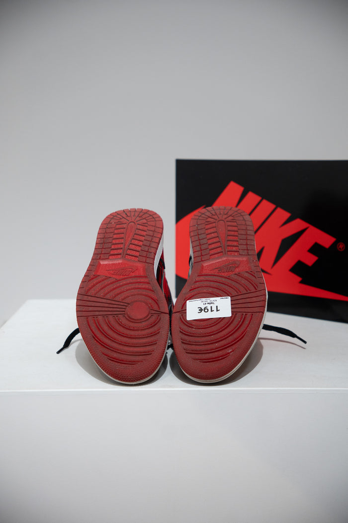Jordan 1 High Patent Bred (Taille 41)