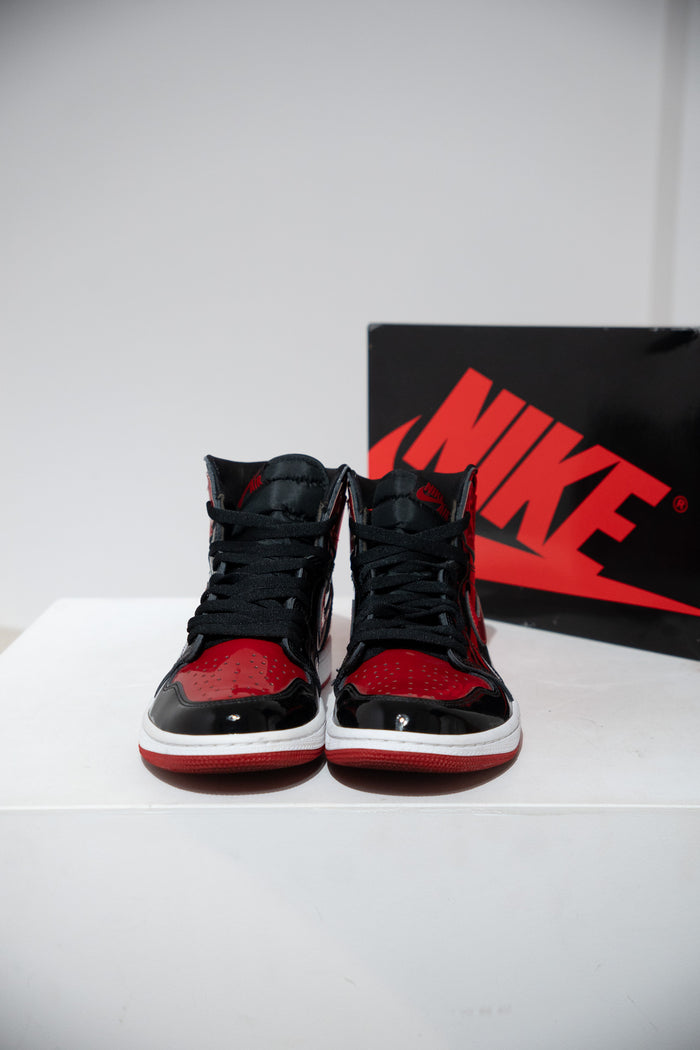 Jordan 1 High Patent Bred (Taille 42,5)