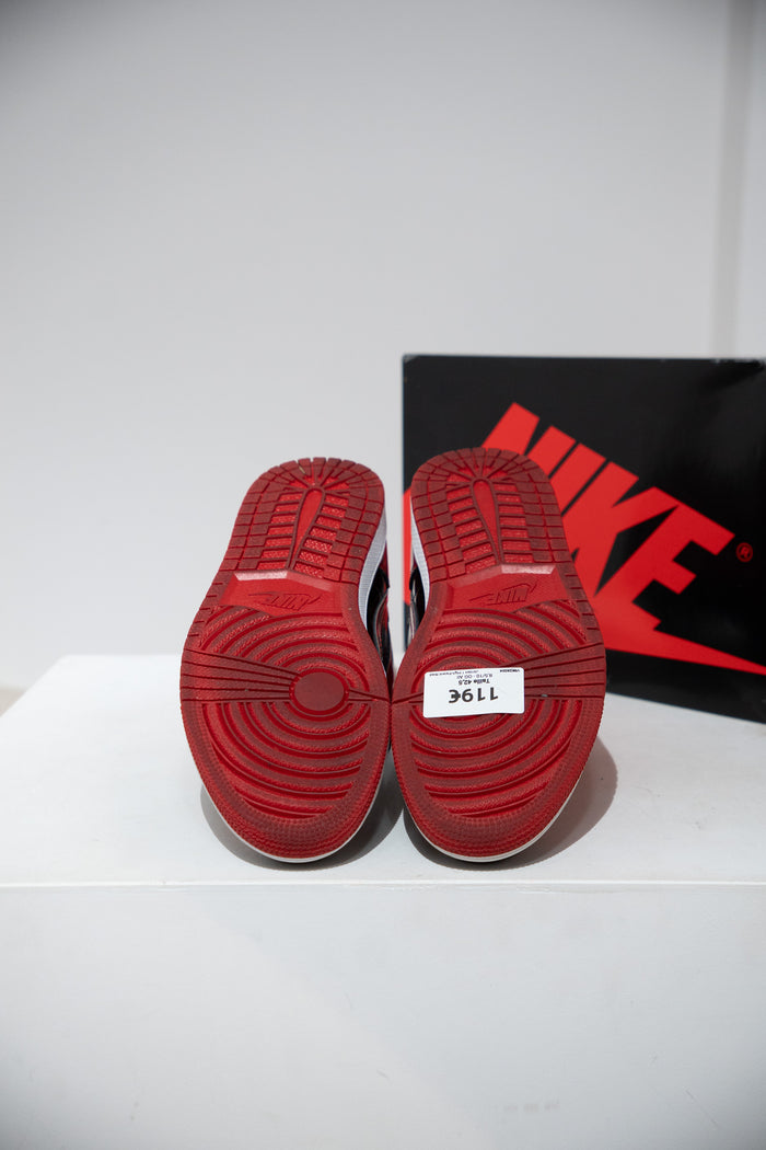 Jordan 1 High Patent Bred (Taille 42,5)