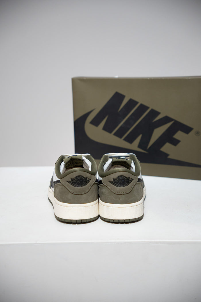 Jordan 1 Low Olive (Taille 37,5)