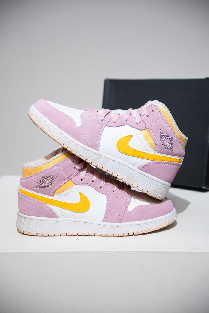 Jordan 1 Mid Light Arctic Pink (Taille 37,5)