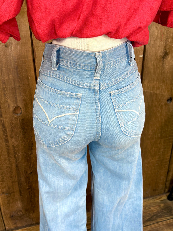 1970s gap Bell Bottom Jeans    W27