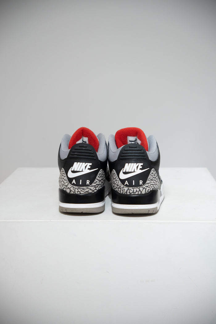 Jordan 3 Black Cement 2018 (Taille 42,5)