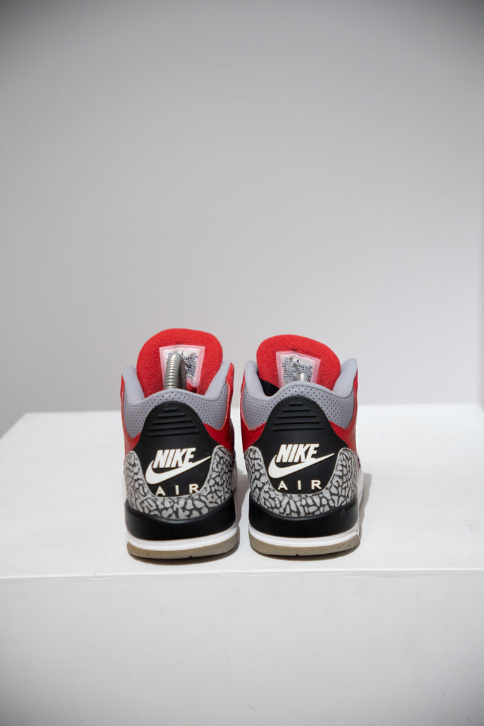 Jordan 3 Fire Red SE GS (Taille 37,5)
