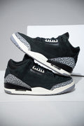 Jordan 3 Off Noir (Taille 40,5)