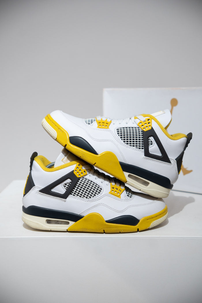 Jordan 4 Vivid Sulfur (Taille 40)