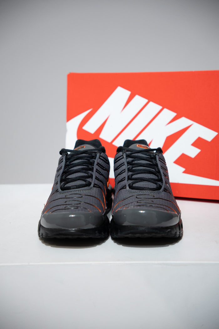 Air Max Plus (TN) Grey Orange (Taille 45)