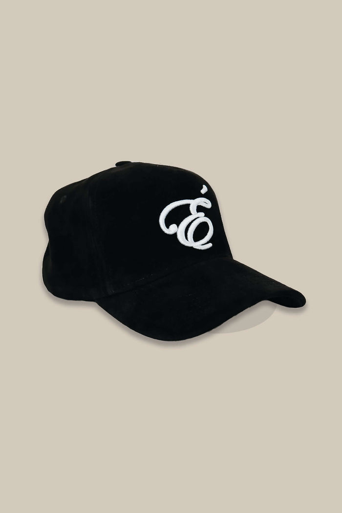 Éclectique black suede baseball cap angled view