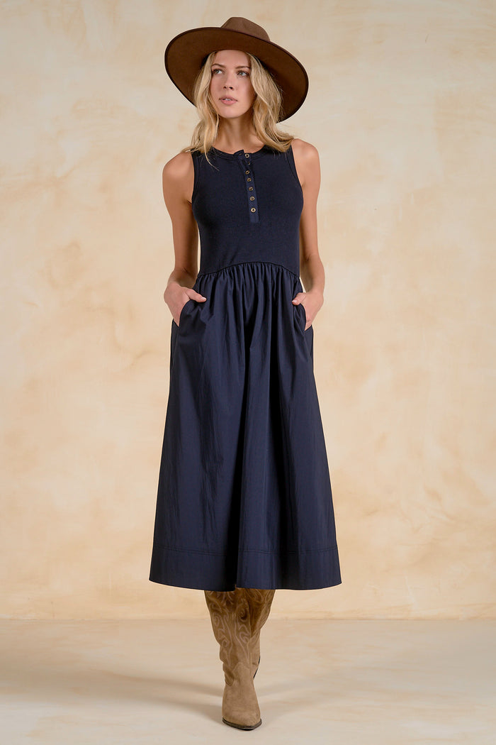 Sleeveless Maxi Dress
